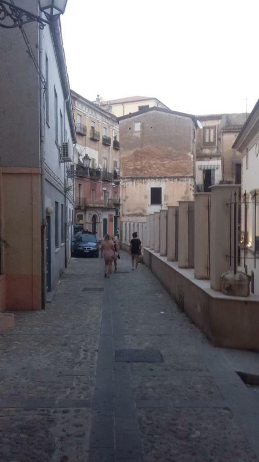 Bed and Breakfast Sotto Il Castello Corigliano Calabro Exterior foto